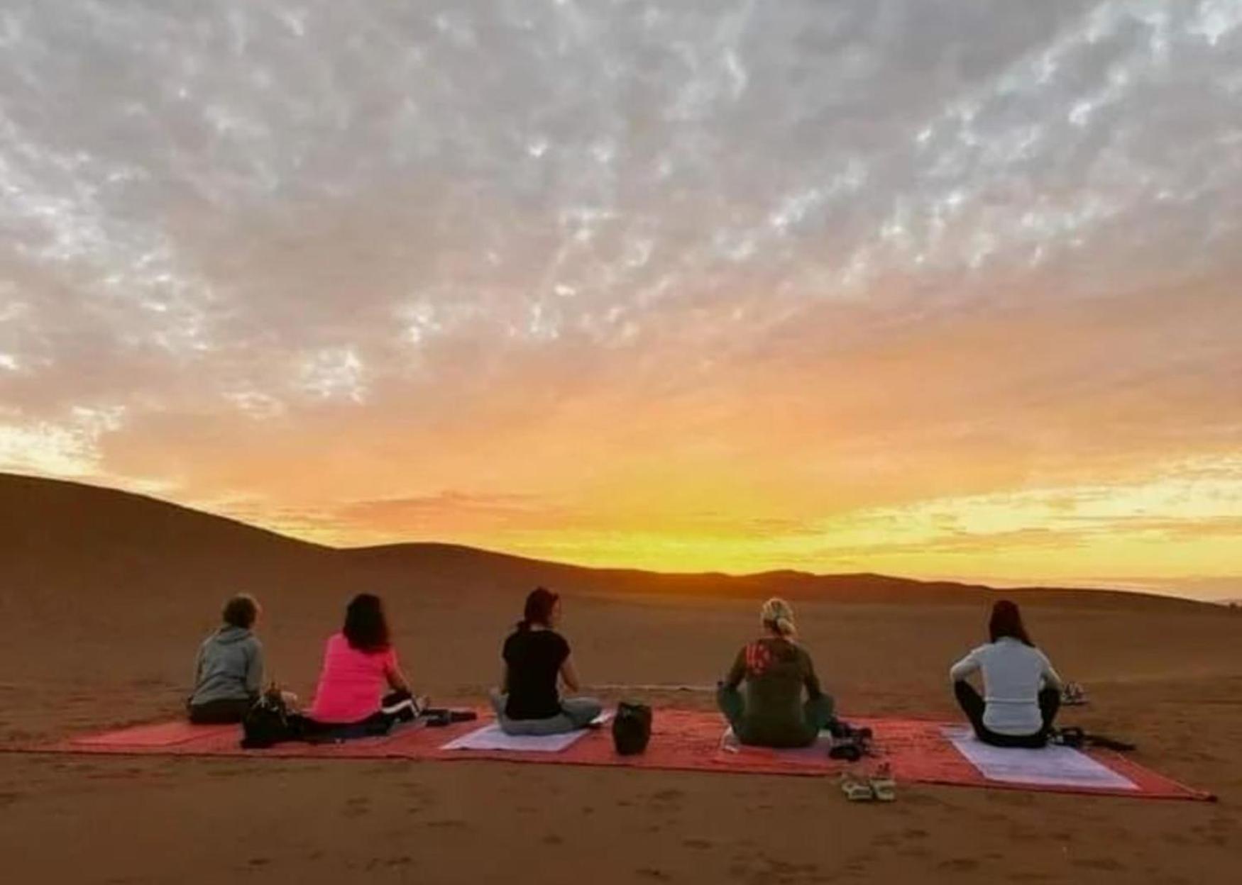 메르주가 Luxury Bedouin Camp B&B 외부 사진